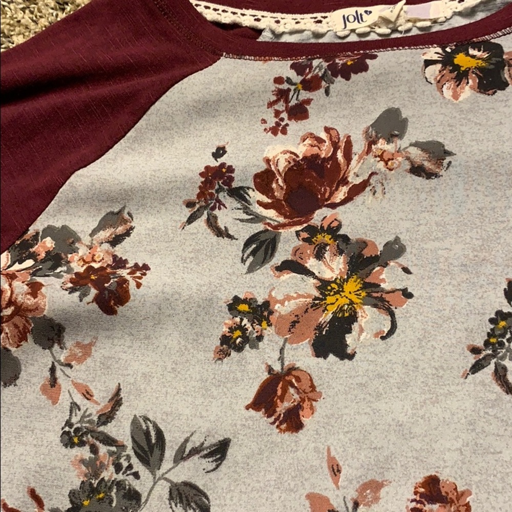 cute long sleeve top - Picture 2 of 4